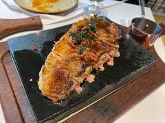 -Erman岩烧牛排(虹桥南丰城店)