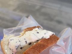 -詹爷爷乌节路街头冰淇淋