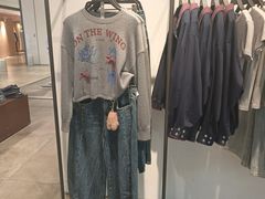 -URBAN REVIVO(上海中庚漫游城店)