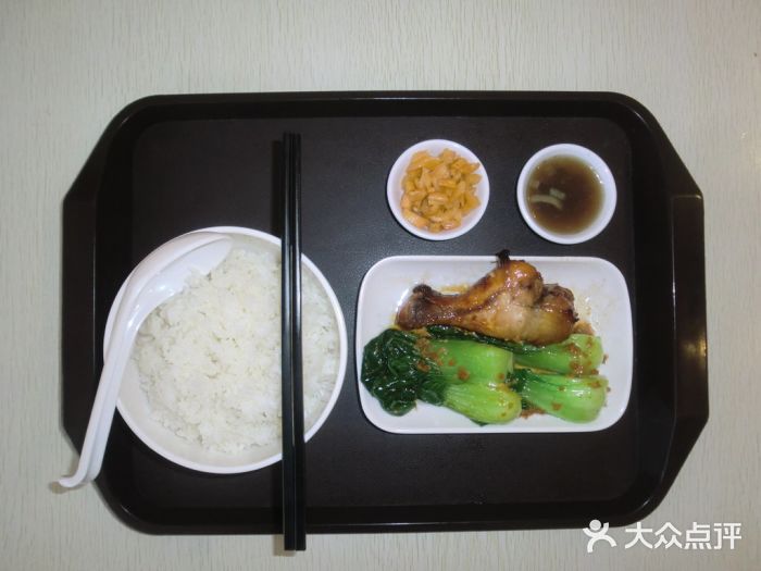 多乐客港式烧腊快餐烧鸡腿经济套餐图片