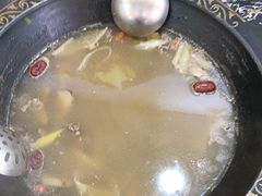 -尚品牛味汤锅火锅(康定总店)