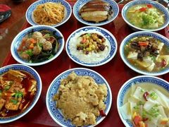 -蓝田九大碗民俗食府(蓝田店)