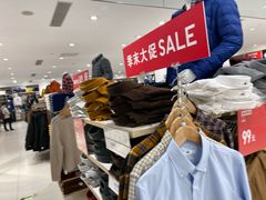 -优衣库(昆明七彩METOWN购物中心店)