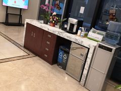 -瑞尔齿科(颐堤港诊所)