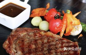 Litchi Wood Grilled Australian Angus Eye Fillet