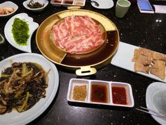 -猪啊牛呀羊啊铜盘烤肉(正大广场店)