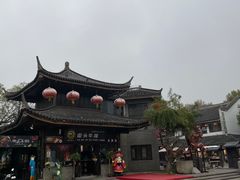 -巴陵广场