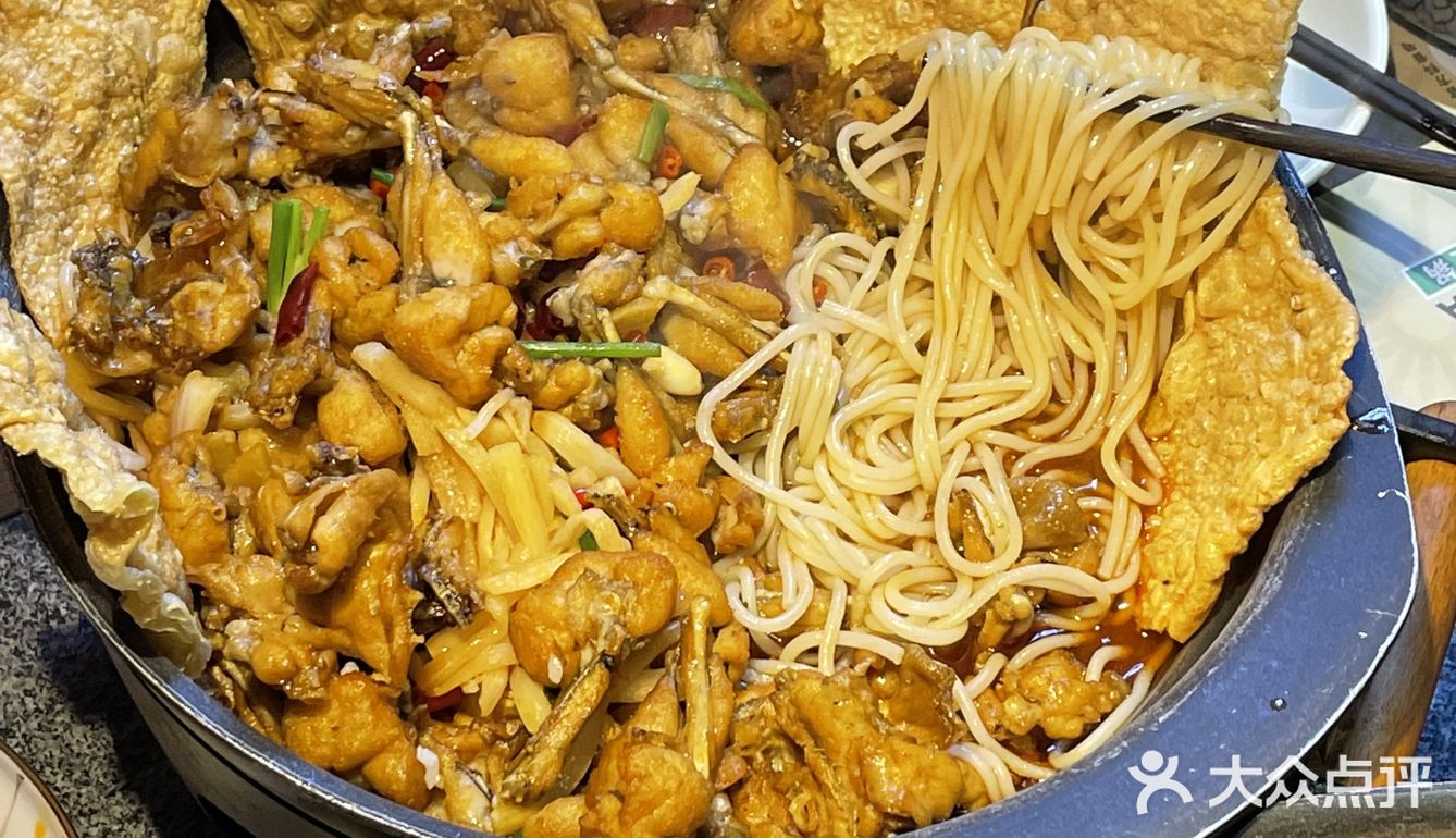 香晕我了😭还有人没吃过这锅螺蛳粉牛蛙吗