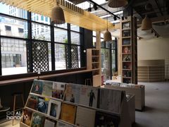 -光海书局(南京东路第一百货店)