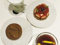 -潮一不贰·法式甜品·生日蛋糕·西式简餐(外滩店)