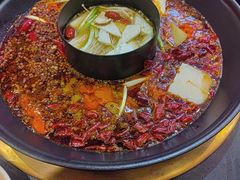 -沸炉重庆老火锅(军事博物馆店)