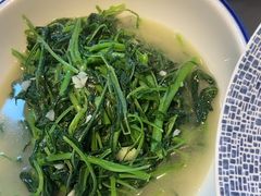 -状元人家·公园别墅衡东土菜(溪悦荟店)