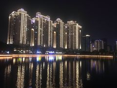 -西北湖绿化广场