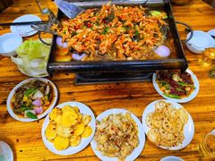 -宏兴烤鱼山庄(宣恩总店)