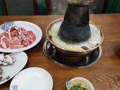 -楼外楼大刀肉传统火锅居(博学路店)