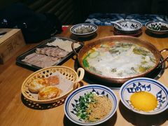 -洱火云南酸菜牛肉火锅(石景山当代商城店)