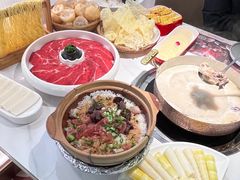-洪氏嗨捞·广东猪肚鸡·椰子鸡火锅(西咸万象城店)