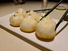 蟹粉生煎-成隆行·蟹王府(九江路店)