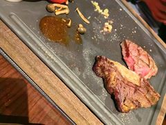 -恰餐厅及酒吧 CHAR Bar & Grill (北京丽都皇冠假日店)