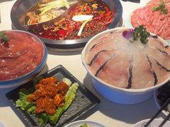 -茅草房·河畔园林火锅