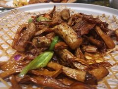 -嘎吧锅私家菜馆(新村十区店)