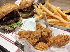 -The Habit Burger Grill 哈比特汉堡(爱琴海店)