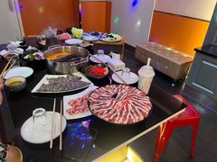 -唯爱KTV聚会餐厅(仙林东城汇店)