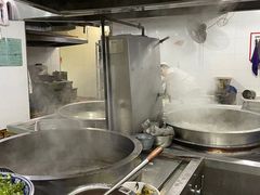 -牛一嘴·兰州牛肉面·大盘鸡(财富中心店)