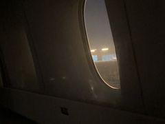 -东方航空(虹桥路店)