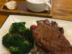 红酒猪排饭-飞石咖啡(帝壹城店)