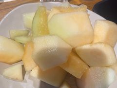 -老牌坊云南鱼豆花火锅(哈西万达店)