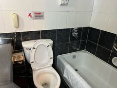 -江苏保险大厦宾馆(南京新街口德基广场店)