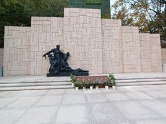 -上海市龙华烈士陵园