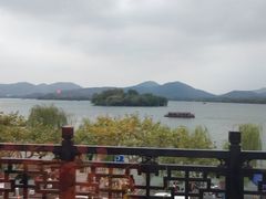 -楼外楼·停车场