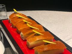 壹品香酥片皮鸭配鲟鱼子（两吃）-艋舺·台湾小馆老字号(平安悦坊店)