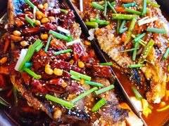-鸣记脆皮烤鱼·海鲜烤鱼(三八广场店)