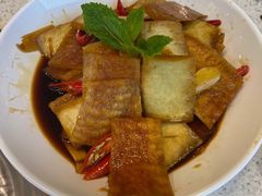 萝卜皮-老佛爷铜炉蛙锅(海岸城店)