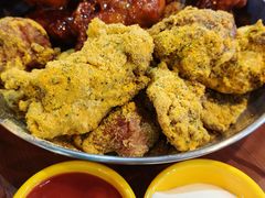 -BHC炸鸡(明洞总店)