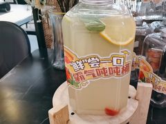 -江边城外烤全鱼(世茂广场店)