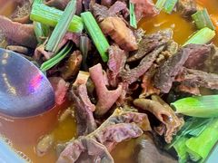 -霄汉牛三鲜湖北砂锅菜(万松园2店)