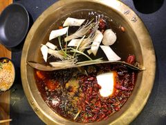 -沸炉重庆老火锅(军事博物馆店)