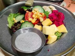 -蚂蚁洞·烤肉大营地(上海静安大悦城店)