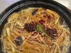 -砂锅米线