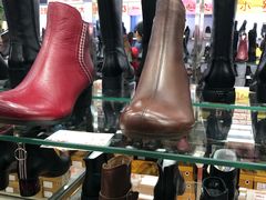 -靓足鞋店(大沽南路店)