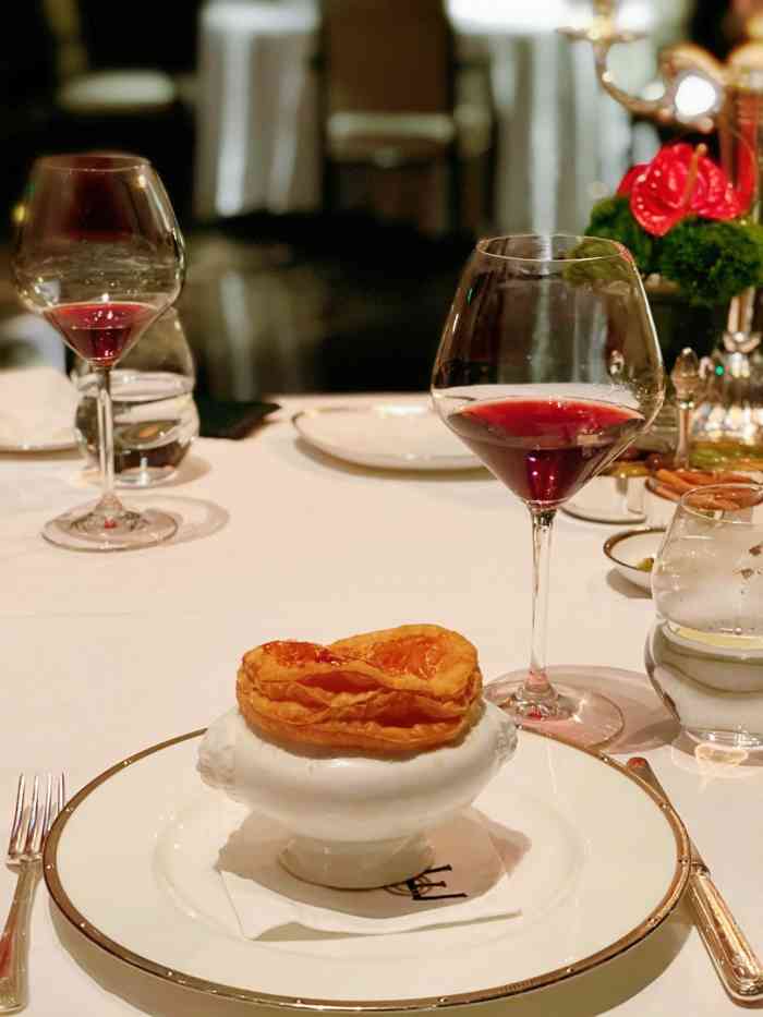 sir ellys 艾利爵士餐厅-"个人觉得 peach 有点意思～ 牛肉 .