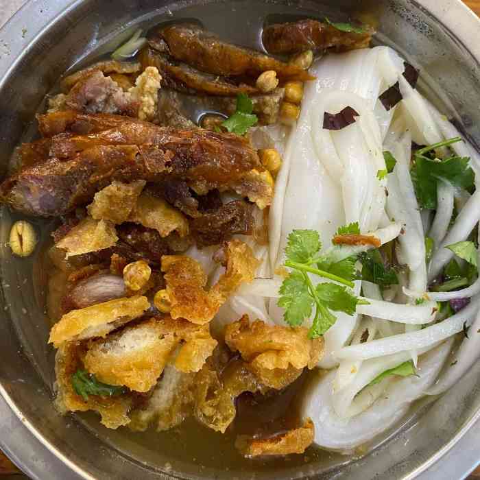 天后宫颜十五酸粉店-"好吃噢!我在南宁都没有吃过那么好吃的酸粉.