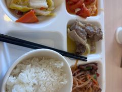 -杭州中升之星奔驰4S店(滨江店)