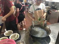 -建国蚵煎蚵面