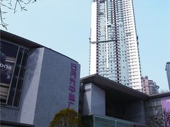 -日月光中心广场
