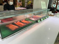 -亚洲国际大酒店·云顶阁旋转自助餐厅
